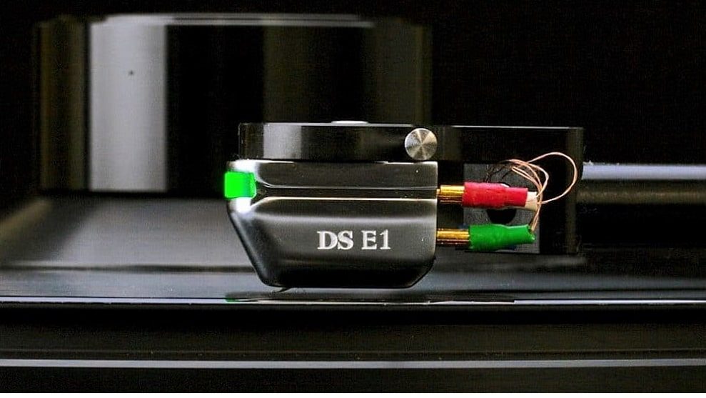 DS Audio E1 optical and Hana MC cartridge